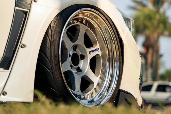 Voitures de police vintage : un marché en plein essor